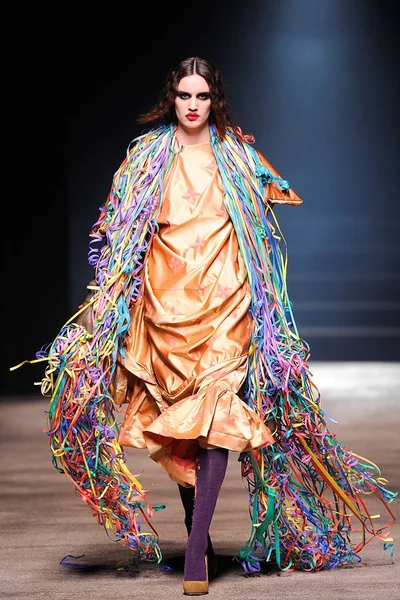 Look 46
